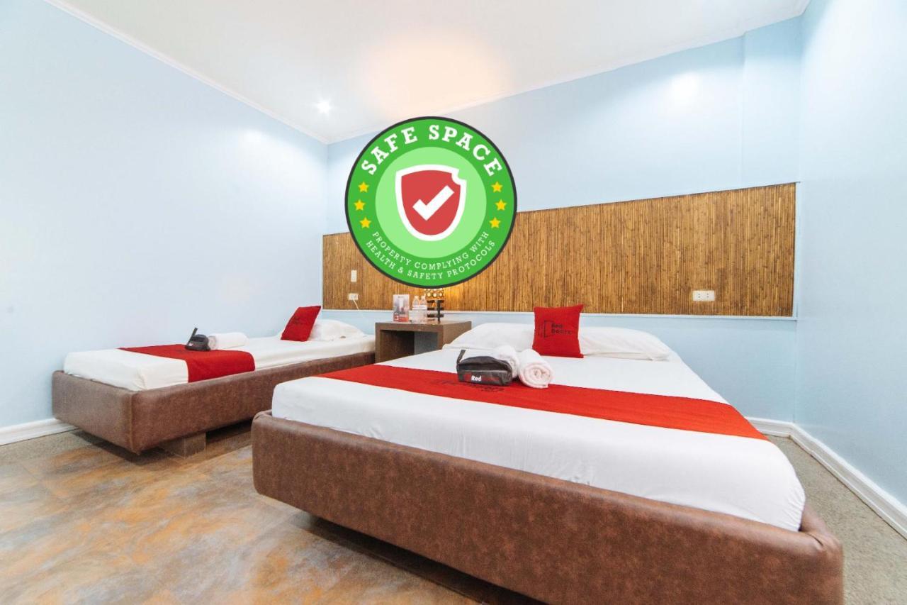 Hotel RedDoorz @ N Roldan Street Kalibo Zewnętrze zdjęcie