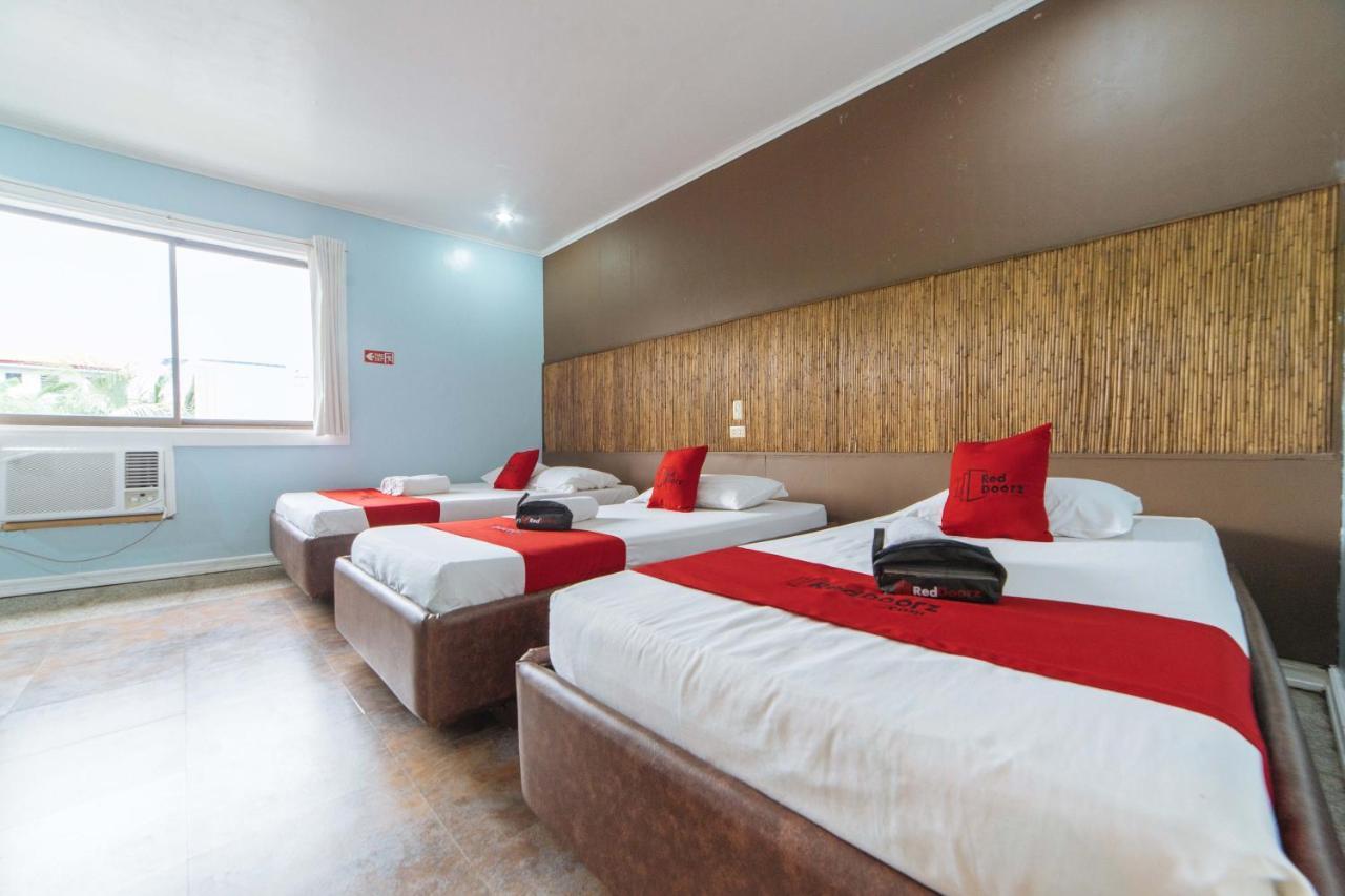 Hotel RedDoorz @ N Roldan Street Kalibo Zewnętrze zdjęcie