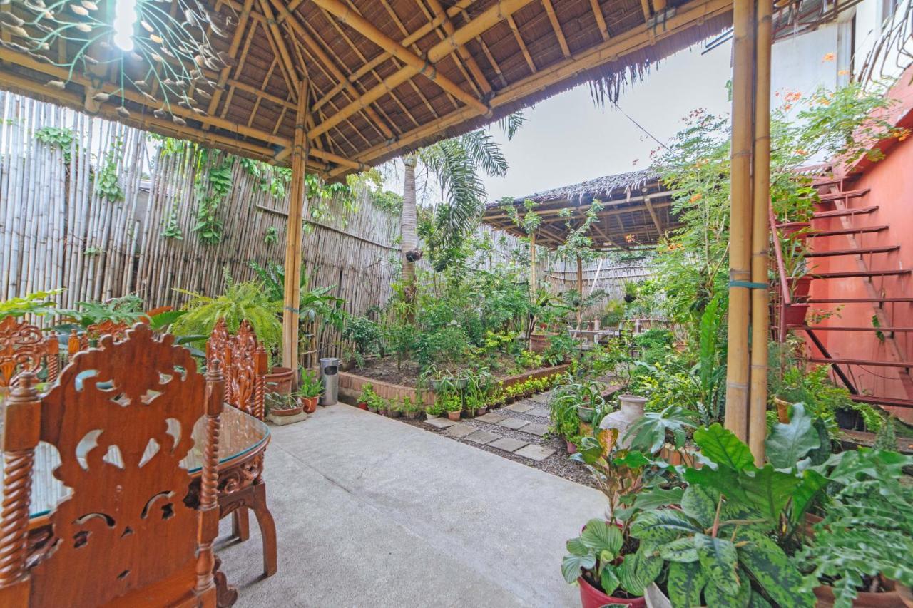 Hotel RedDoorz @ N Roldan Street Kalibo Zewnętrze zdjęcie