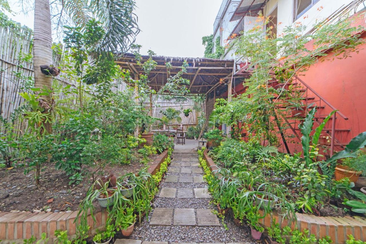 Hotel RedDoorz @ N Roldan Street Kalibo Zewnętrze zdjęcie