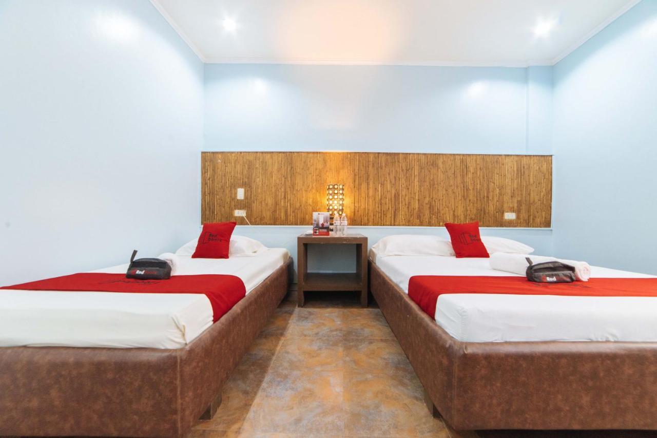Hotel RedDoorz @ N Roldan Street Kalibo Zewnętrze zdjęcie